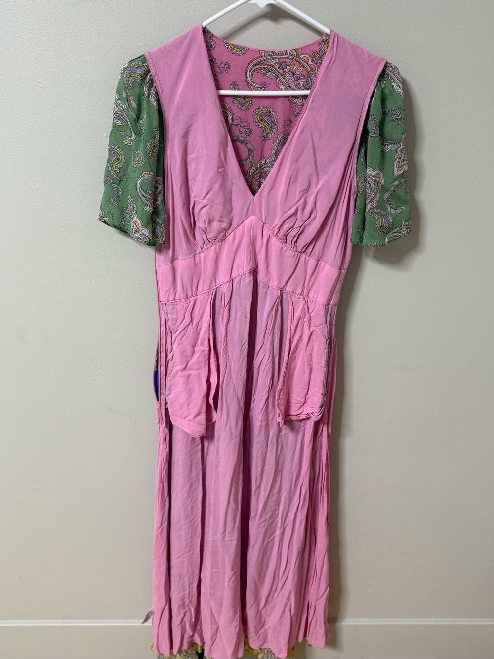 Boden Multicolor Paisley V-Neck Maxi Dress - Pink, Green, Blue, Yellow 8 pockets - Picture 7 of 10